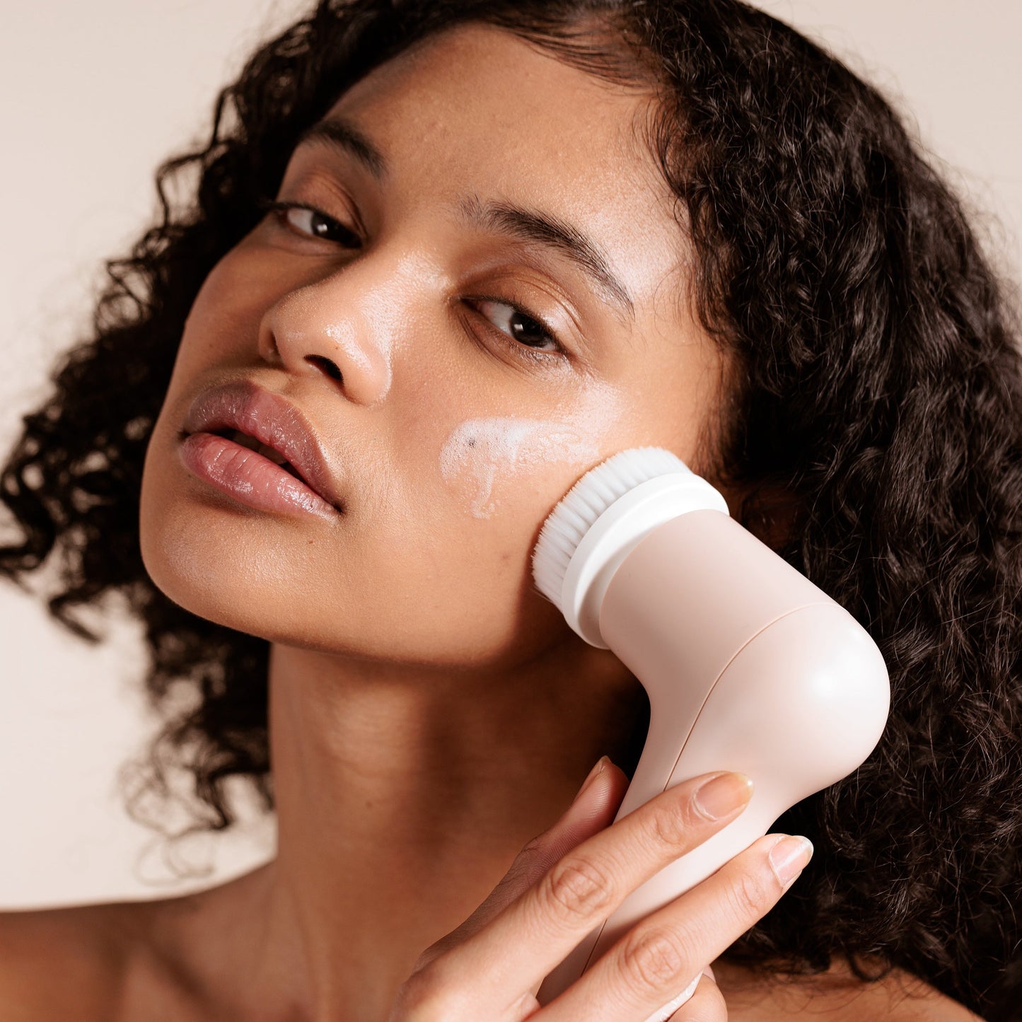 Gloa | Face and Body Cleansing Brush